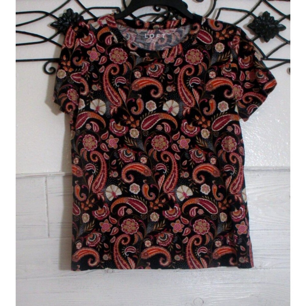 LOFT Women's Knit Top Size S Short Sleeve Black Paisley Round Neck